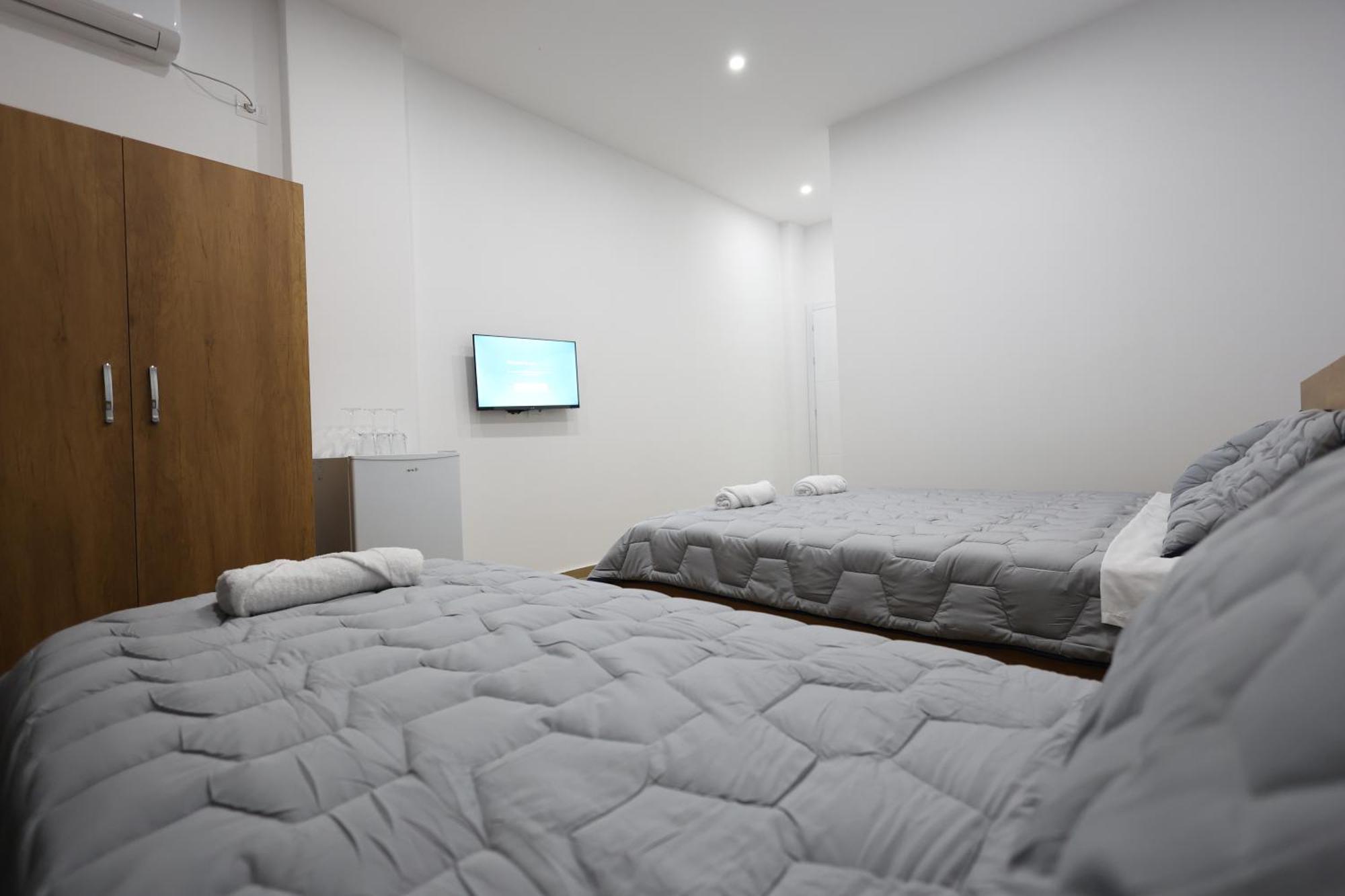Guesthouse Aurel Berat Bagian luar foto