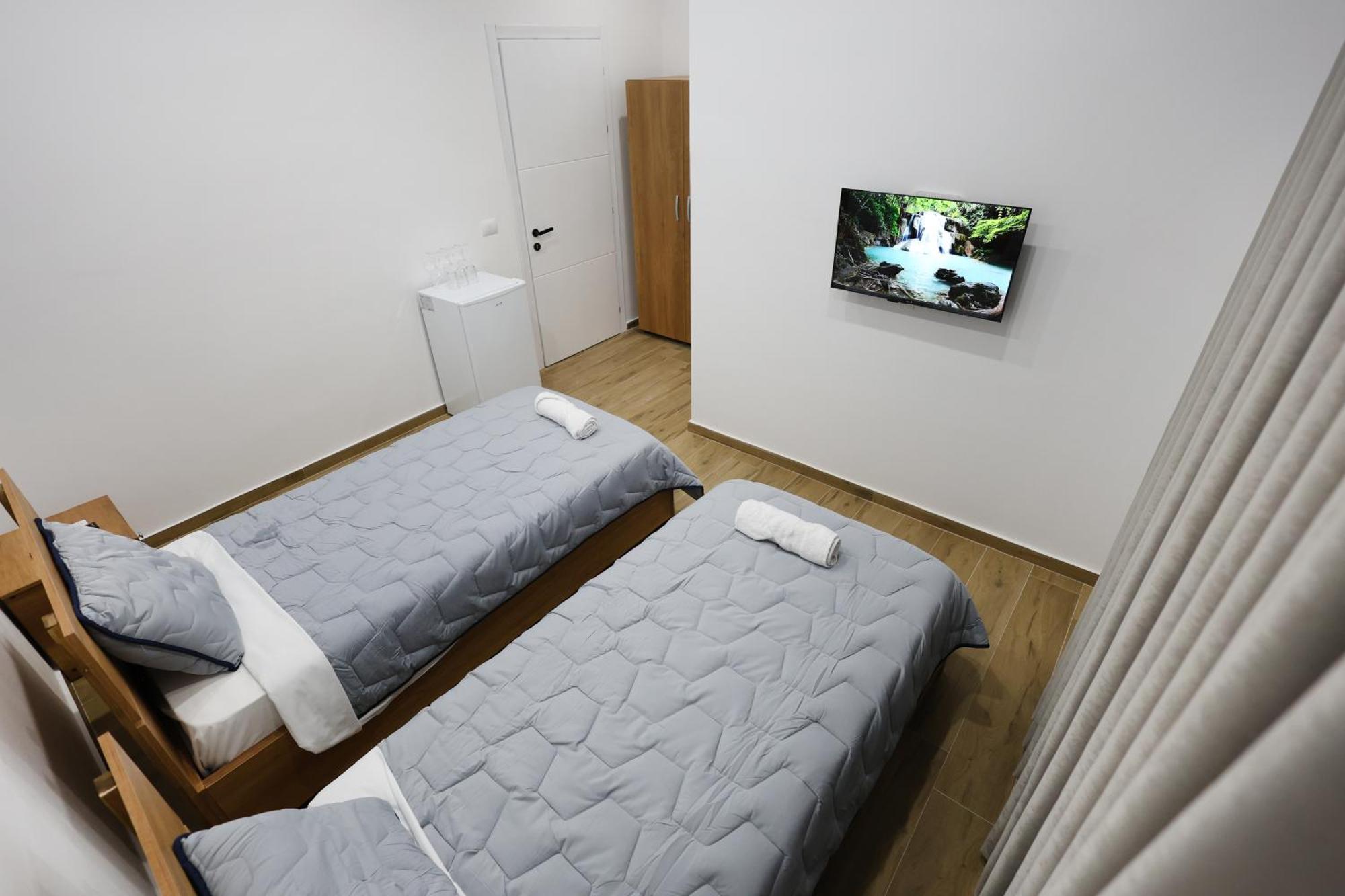 Guesthouse Aurel Berat Bagian luar foto